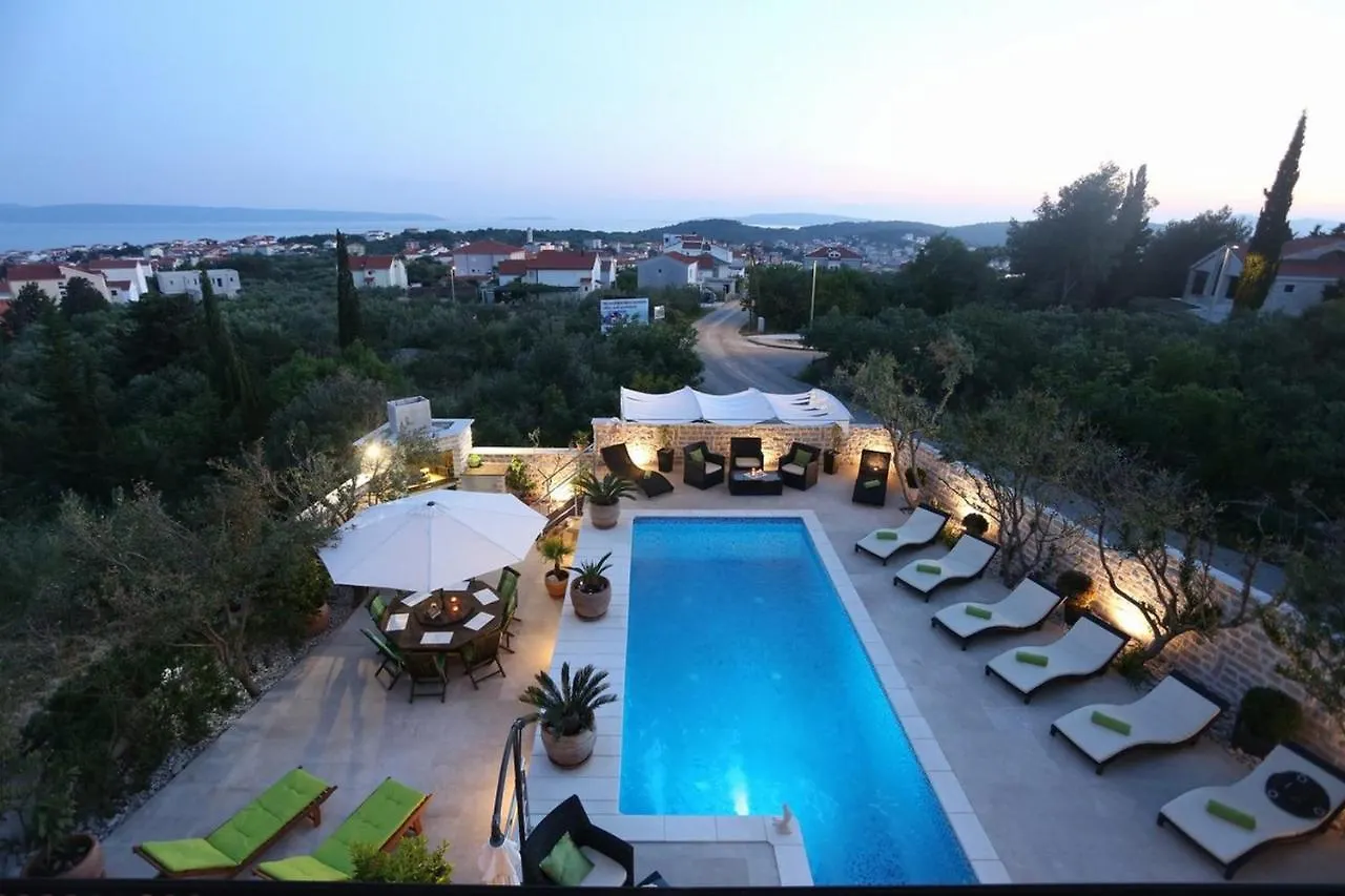 Villa Ombre Trogir 0*,