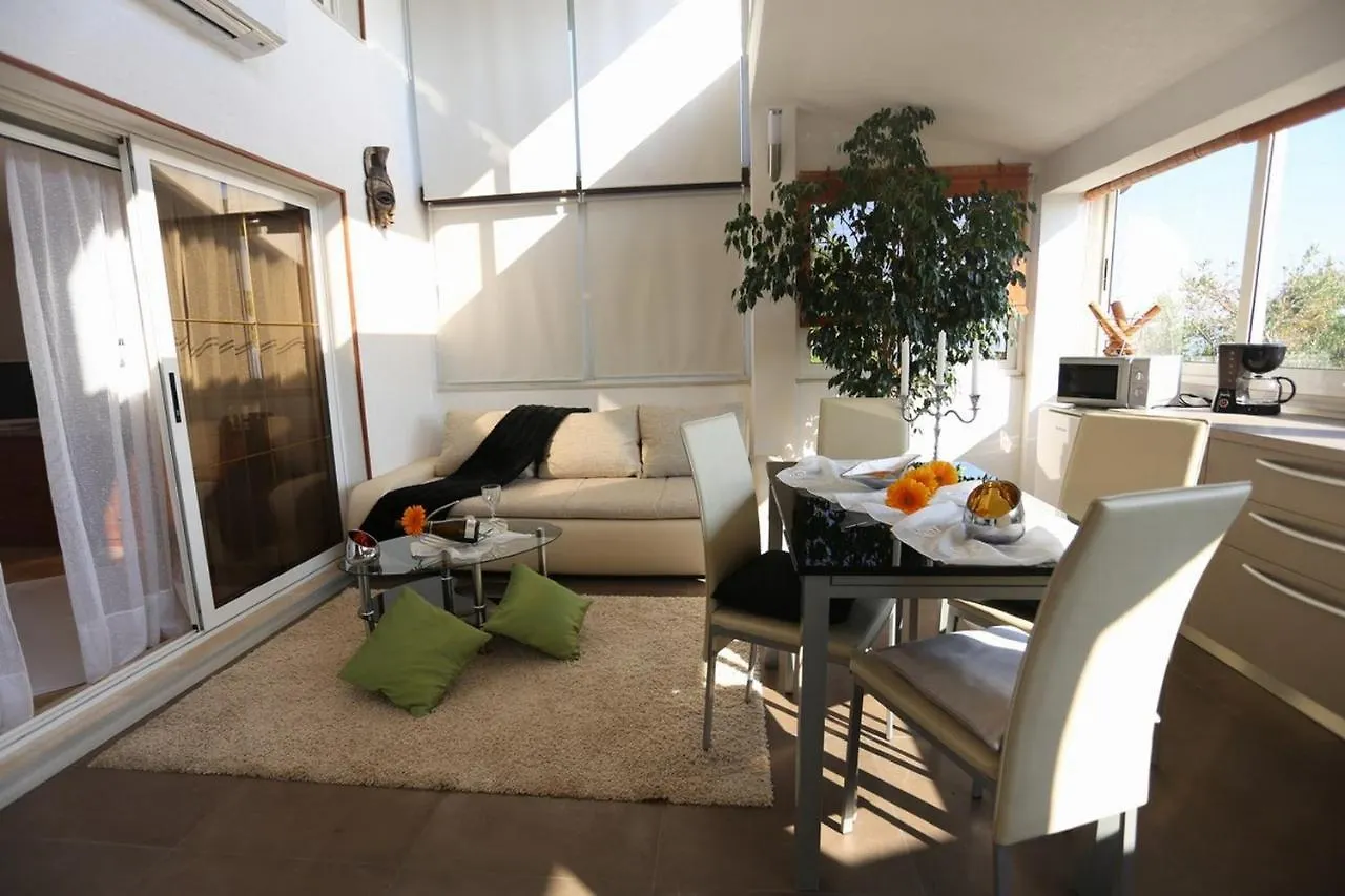 Villa Ombre Trogir 0*,  Croatia